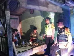Bhabinkamtibmas Polsek Parakansalak Sambangi Satkamling di Desa Binaannya