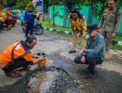 Patroli Jalan Rusak, Wali Kota Bogor Perintahkan Langsung Perbaiki