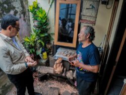 Tata Sumanta Sopir Truk Inspiratif, Manfaatkan Waktu dengan Membuat Kerajinan Ukir