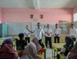 Wali Kota Bogor Berhentikan Kepsek yang Pecat Guru Honorer