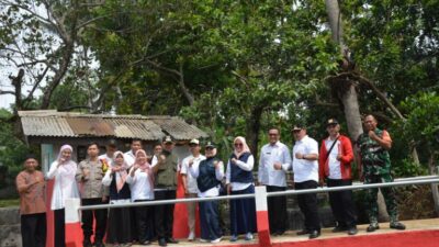 Asda I Pemkot Sukabumi Tinjau Hasil Pelaksanaan P2RW