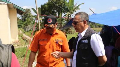 Wakil Bupati Sukabumi Tinjau Penanganan Dampak Bencana Alam di Kabandungan