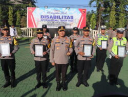 Dilingkungan Polres Sukabumi, 7 Polisi Dapat Penghargaa dan 3 Dipecat