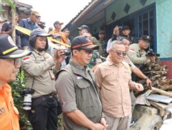 Kepala BNPB Tinjau Lokasi Bencana Pergerakan Tanah di Desa Bencoy Cireunghas Kab Sukabumi