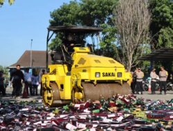 Ribuan Botol Mihol dan Kanalpot Brong di Musnahkan Polres Sukabumi Kota