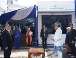 Bima Arya Lantik Dirut Perumda Bank Kota Bogor, Amanatkan Cepat Adaptasi dan Inovasi