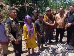 Dengan Dana Pribadi, Bupati Sukabumi Bangunkan Rumah Warga yang Terbakar di Kecamatan Ciemas