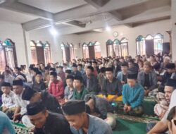 Ratusan Jemaah Mengikuti Haul Akbar H. Mu’thi Bin H. Umar di Pondok Pesantren Assalafiyah Babakan Tipar