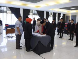 Pelantikan Panwascam Kota Sukabumi, Pj Wali Kota Tekankan Pilkada Jujur, Akuntabel, dan Profesional