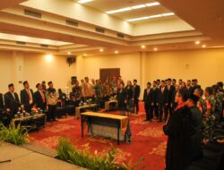 Bawaslu Kota Bogor Lantik dan Ambil Sumpah 18 Anggota Panwascam