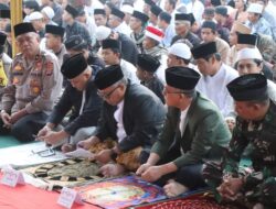 Bupati Sukabumi Laksanakan Shalat Idul Adha di Ponpes Attaufiqiyyah Sukalarang