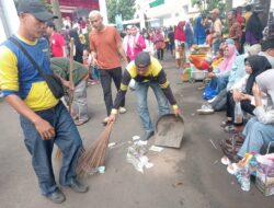 Masyarakat Antusias Hadiri Helaran HJB, Kebersihan Tetap Terjaga dan Lalu Lintas Kembali Normal