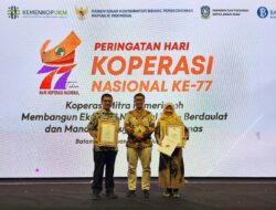Mantan Sekda Kota Bogor Dianugrahi Penghargaan Tokoh Penggerak Koperasi