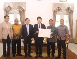 Perumda Agro dan Dream Farm Korea Selatan Jalin Kerjasama Budidaya Stroberi Sistem Cube Smart Farming