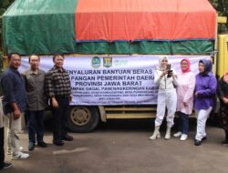 Pemda Jabar Salurkan 122,499 ton Beras CPPD untuk 8 Desa di Kecamatan Ciracap