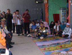Kunjungan Bupati Sukabumi ke Desa Cikadu Palabuhanratu, Pastikan Penaganan Relokasi Rumah Terdampak Bencana