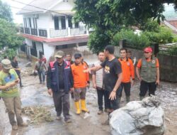 Bupati Sukabumi Tinjau Lokasi Terdampak Bencana Banjir dan Longsor, Pastikan Penanganan Cepat Tanggap