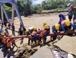 PLN All Out Pulihkan Kelistrikan di Jampang Kulon Meski Akses Jalan Terputus