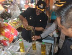Bupati Sukabumi Monitoring Pasar, Ditemukan ‘Minyakita’ Kemasan Botol Plastik Isinya Tidak Sesuai