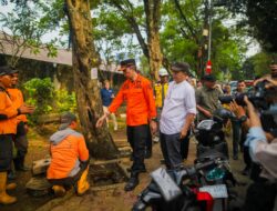 Wali Kota Bogor Tinjau Penanganan Banjir Lintasan di Jalan Malabar Ujung