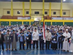 Jemaah Calon Haji Kloter ‘Gabungan’ Dilepas Staf Ahli Bupati Sukabumi