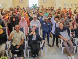 Pemkot dan DPRD Kota Bogor Jalin Sinergi, Serahkan Puluhan Kursi Roda untuk Warga