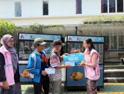 YBM dan Srikandi PLN Salurkan Bantuan Gerobak dan Modal Usaha, Dukung UMKM dan Pemberdayaan Ekonomi