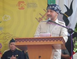 Wamenbud Hadiri Festival Budaya Anak Pesisir Series III di Desa Purwasedar Ciracap