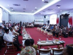 Gubernur Jabar Tekankan Anggaran Perbaikan Jalan Minimal 7,5 Persen dari APBD