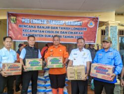 Aksi Solidaritas Kemanusiaan, PWI Peduli Bersama Mitra Kerja Serahkan Bantuan untuk Korban Banjir Cisolok