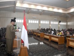 Bupati Sukabumi Sampaikan Jawaban atas Pandangan Umum Fraksi-Fraksi DPRD Tekait Raperda APBD 2026