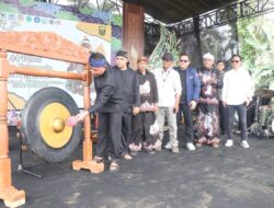 Milangkala ke 44 Desa Sukamaju, Wabup Sukabumi Apresiasi Upaya Pelestarian Budaya  dan Lingkungan