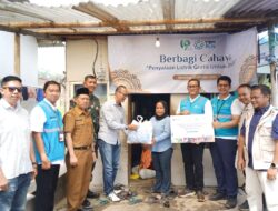 PLN UID Jawa Barat Nyalakan Harapan, 844 Keluarga Kurang Mampu dapat Sambungan Listrik Gratis di Momen HLN ke-80