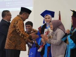 Pesan Bupati Sukabumi Kepada Wisudawan UMMI: Berikan Kontribusi Positif Bagi Masyarakat