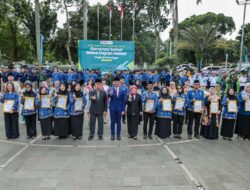 Pemkot Beri Penghargaan Bidang Kesehatan pada Peringatan HKN 2025