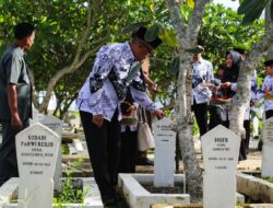 Peringatan Hari Guru Tingkat Kota Bogor, Sekda Ajak Kenang Jasa Para Pahlawan Bidang Pendidikan