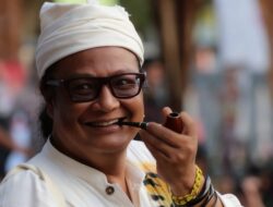 Jejak Seni Muhammad “Bob” Ichwan, dari Penyiar Radio ke Panggung Budaya