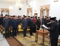 Tindak Lanjuti Nomenklatur SOTK, Bupati Sukabumi Kukuhkan dan Ambil Sumpah Pejabat di Lingkungan Pemkab