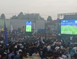Biru di Langit Gumbira: Saat Sepak Bola Menyatukan Jiwa dan Ekonomi Warga