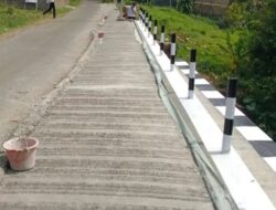 Dinas PU Sukabumi Bangun TPT di Ruas Cipamatutan–Sukatani, Cegah Longsor dan Lindungi Jalan