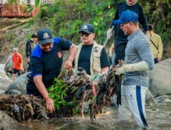 Tumbuhkan Kesadaran Lingkungan, Warga Sempur Kota Bogor Bersihkan Sungai Ciliwung