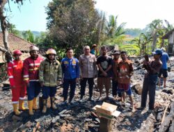 Kebakaran di Desa Sukamaju Cimanggu, Satu Rumah Panggung Ludes Dilalap Api