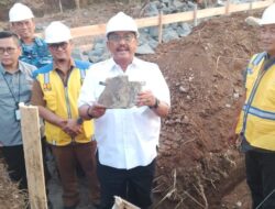 Bupati Sukabumi Minta Warga Awasi Pembangunan Kantor Kecamatan Surade dan Ciracap