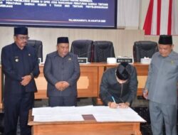 Bupati Asep Japar Hadiri Rapat Paripurna DPRD, Sepakati Perubahan KUA-PPAS 2026