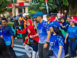 Lewat Jalan Sehat Beramal, Wali Kota Bogor Pantau Pedestrian dan Ajak Warga Peduli Sesama