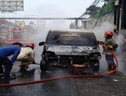 Gran Max Hangus Terbakar di Sukaraja Sukabumi, Dua Orang Selamat