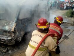 Angkot Terbakar di Cisaat Sukabumi, Diduga Akibat Korsleting Listrik